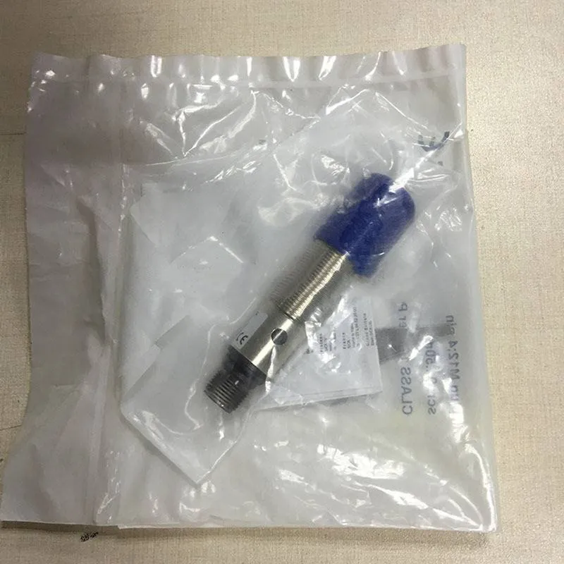 Фотоэлектрический датчик SICK VE18L-4P324 6027448 photoelectric sensor