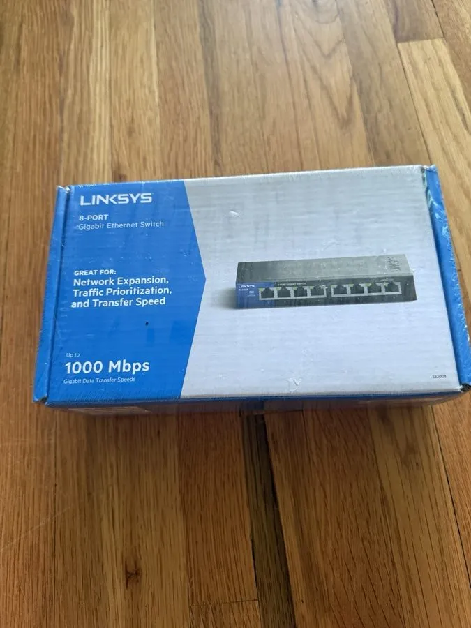 Коммутатор Linksys SE3008 8-Port Gigabit Ethernet Desktop Switch