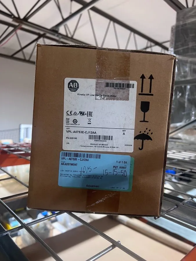 Серводвигатель Allen Bradley Servo Motor VPL-A0753E-CJ12AA SER A — фото лота 1