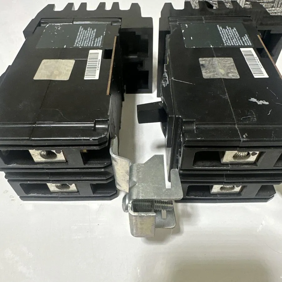 Автоматический выключатель SQUARE D FH26040AC 40A 600V 25kA@480v 2P I-LINE CIRCU — фото лота 1