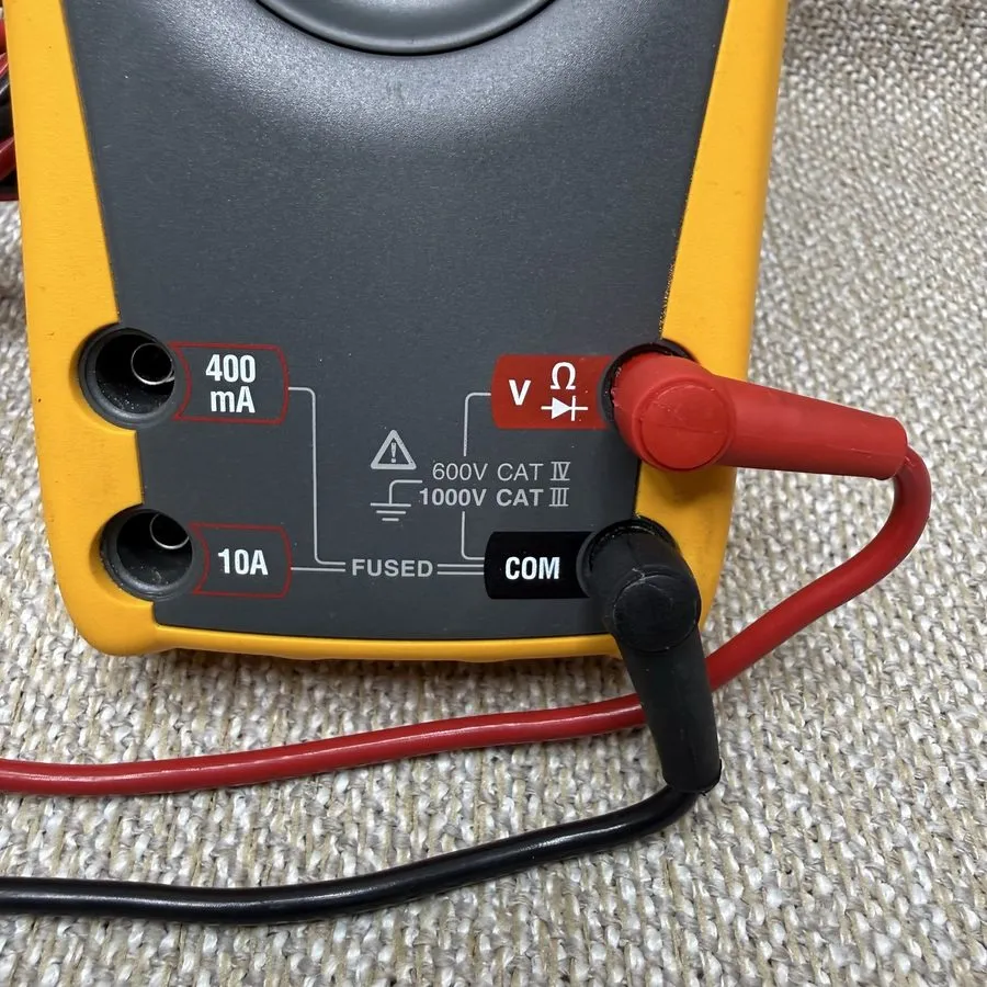 Мультиметр Fluke 5140033 87V MAX True-RMS Digital Multimeter IP67 1000V CAT III