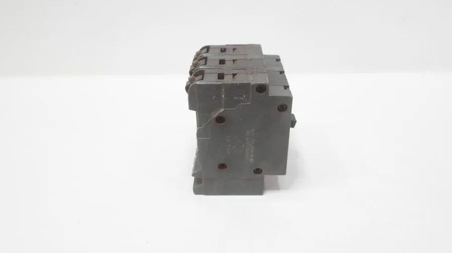 Автоматический выключатель Square D EHB34030 30A 3-Pole 480V AC Bolt-On Molded C
