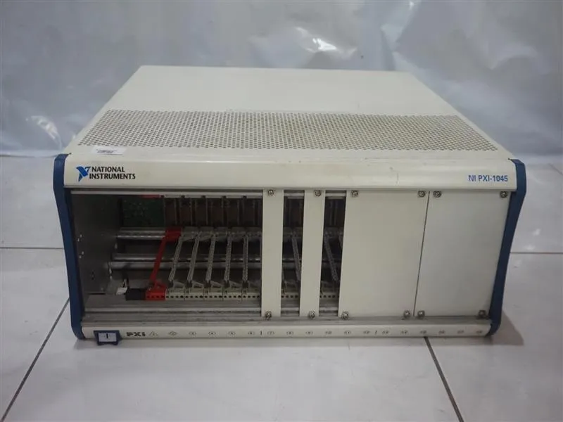 Шасси National Instruments NI PXI-1045 PXI Chassis