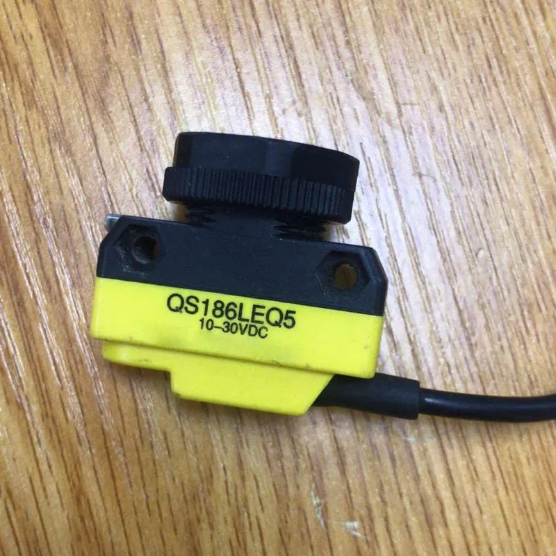 Фотоэлектрический датчик BANNER QS186LEQ5, PHOTOELECTRIC SENSOR, 71324