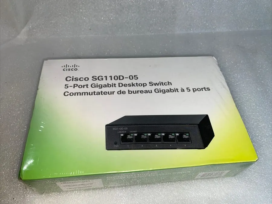Коммутатор Cisco 5-Port Gigabit Desktop Switch SG110D-05