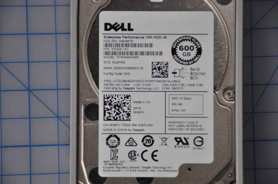 Жёсткий диск Dell R95FV 0R95FV 600GB 10K 12Gb/s 2.5" SAS HDD Hard Drive ST600MM0