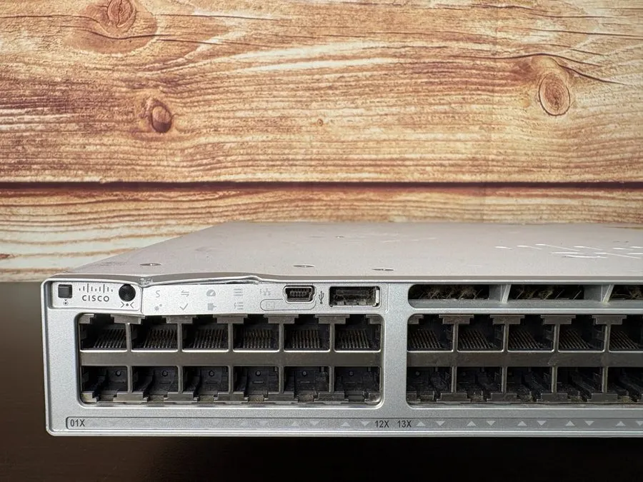 Коммутатор Cisco C9300-48U-A Catalyst 9300 48-port UPOE Port 6 only has no poe