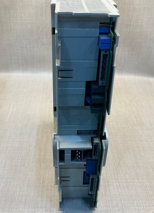 Сервопривод Lenze E94ASHE0044 Servo Drive — фото лота 2