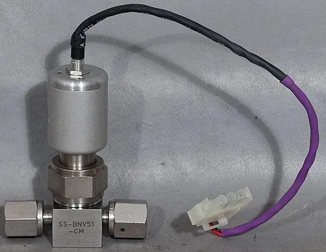 Клапан Swagelok SS-BNV51-CM 316L SS High Purity Bellows Sealed Valve FNSP — фото лота 2