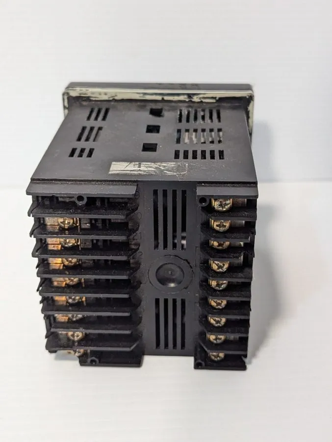 Датчик температуры Chromalox 2104-AO100 Digital Temperature Controller Panel Mou — фото лота 2