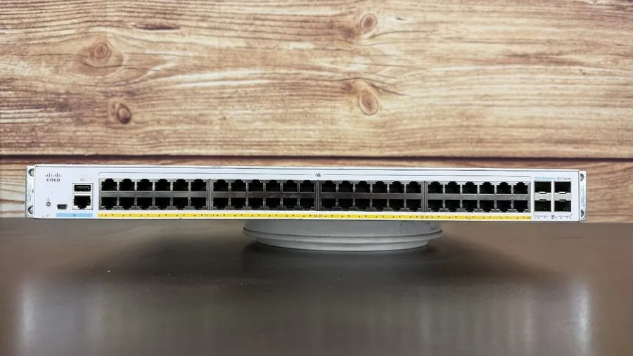 Коммутатор Cisco CBS350-48P-4X