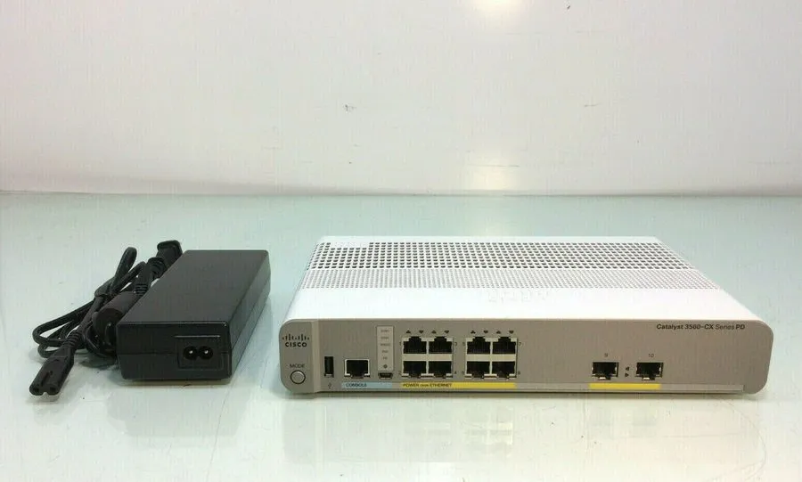 Коммутатор Cisco WS-C3560CX-8PT-S 8-Port Gigabit PoE Switch, 1 Year