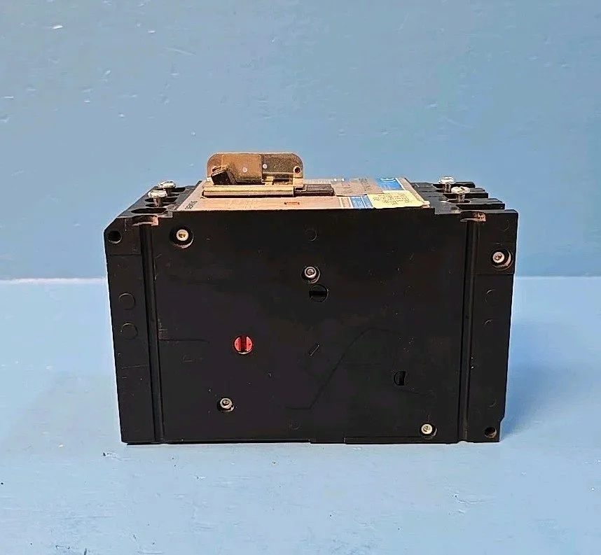Автоматический выключатель Siemens ED63B125 125A 480V 3Pole Sentron Circuit Brea — фото лота 1