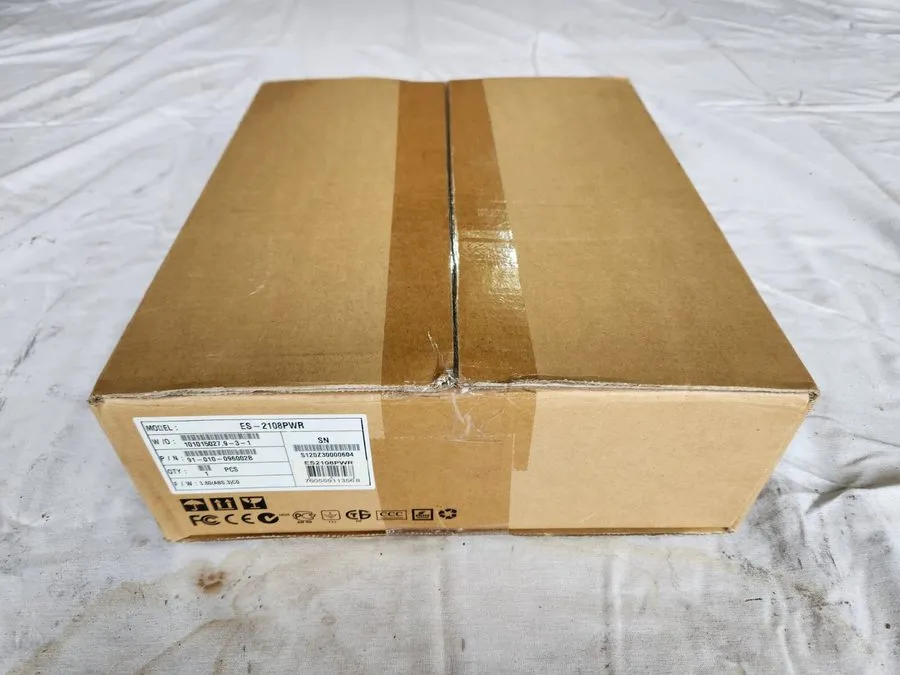 Коммутатор Zyxel ES-2108PWR 8+1 port Managed PoE Ethernet Switch