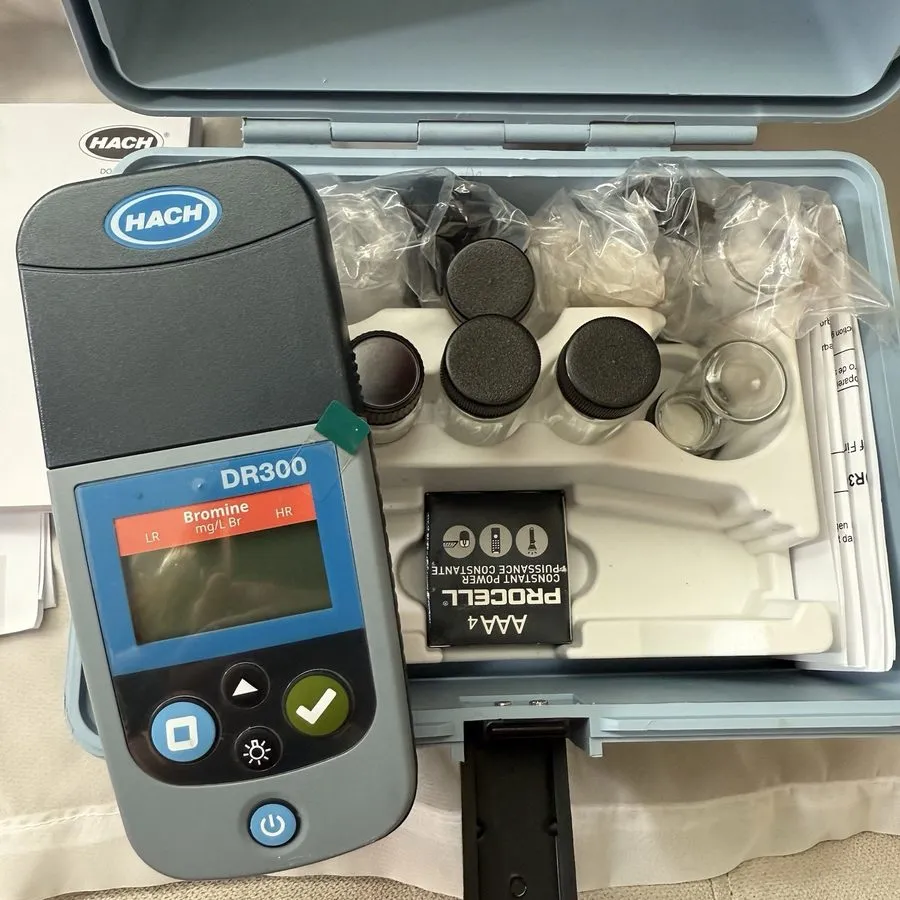 Лабораторный прибор HachDR300 Bromine Pocket Colorimeter LPV445.97.01110 Portabl — фото лота 2