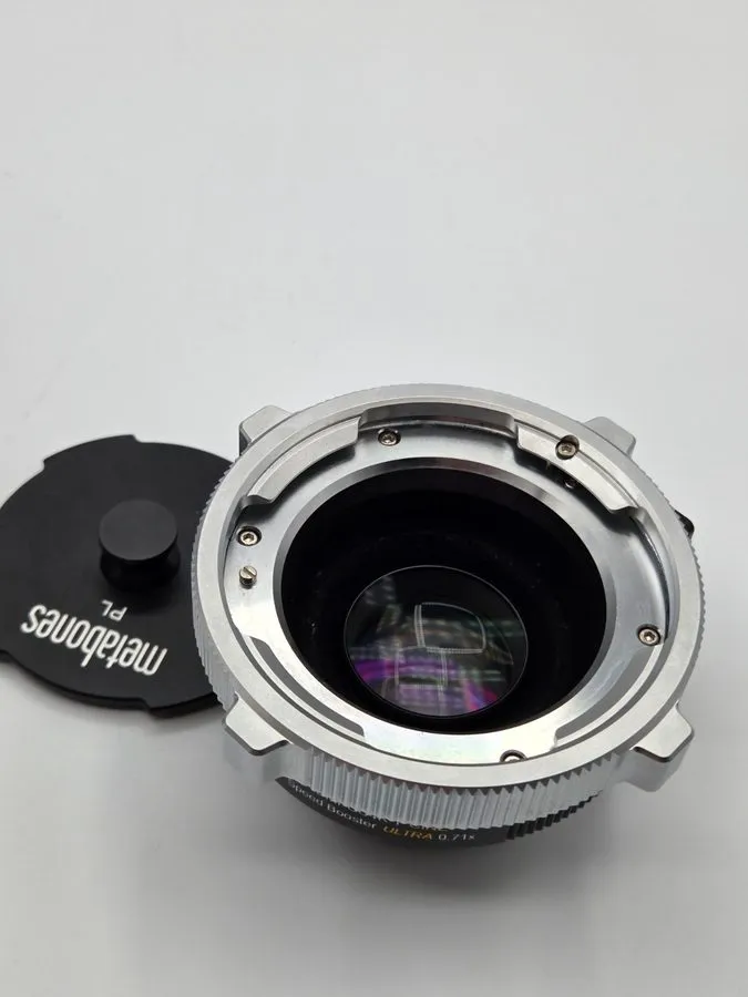 Объектив Metabones BMPCC4K T CINE Speed Booster Ultra 0.71x Canon EF — фото лота 4