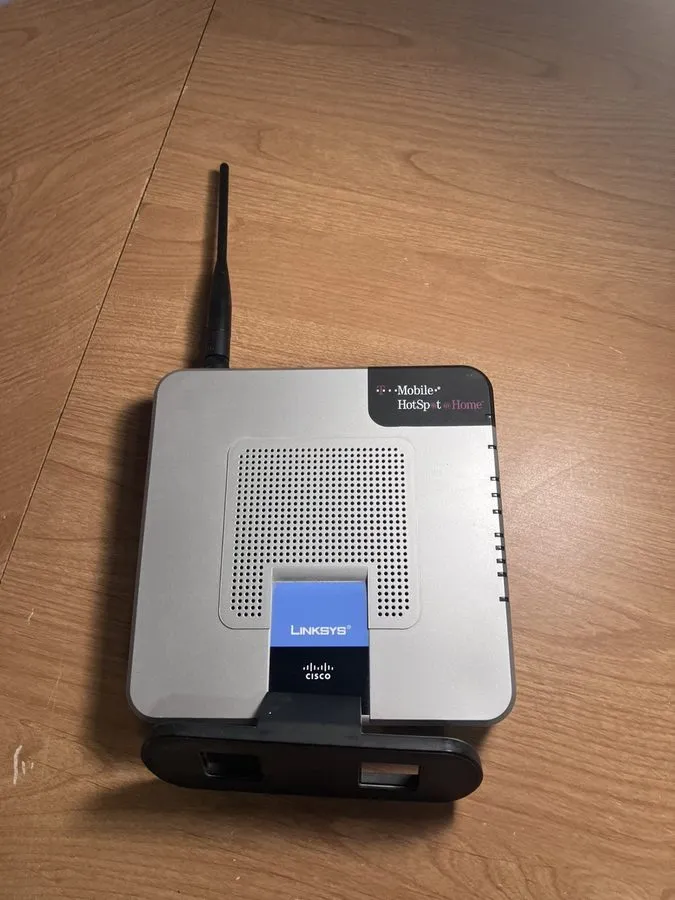 Маршрутизатор Cisco WRTU54G-TM Wireless-G Broadband Router with 2 Phone Ports no