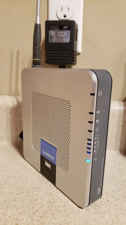 Маршрутизатор Cisco Linksys Wireless-G Broadband Router with 2 Phone Ports WRTP5