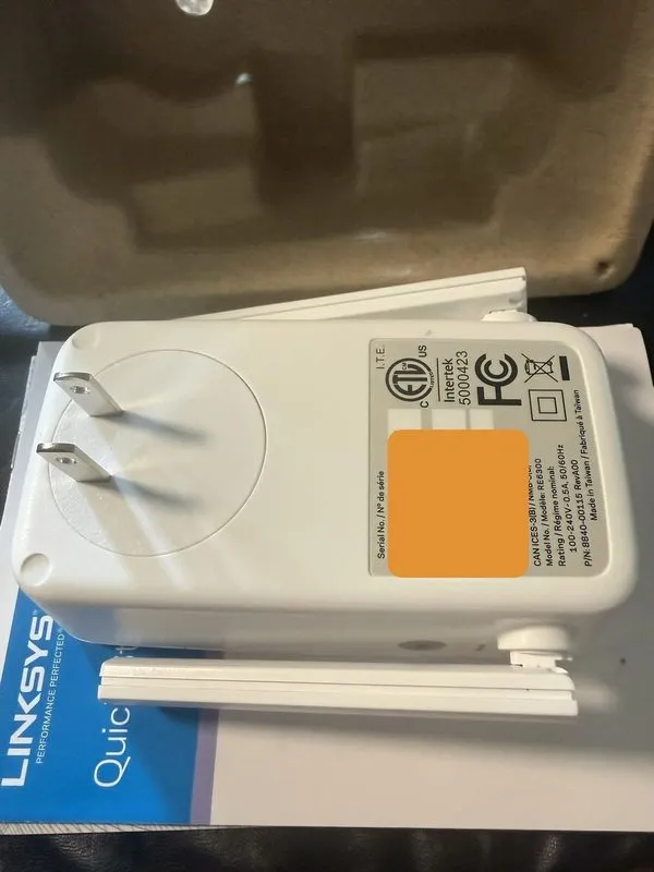 Объектив Linksys Model RE6300 AC750 Boost Dual-Band Wi-Fi Gigabit Range Extender — фото лота 2