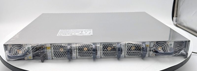 Фото лота DCS-7050QX-32-R от продавца №87739