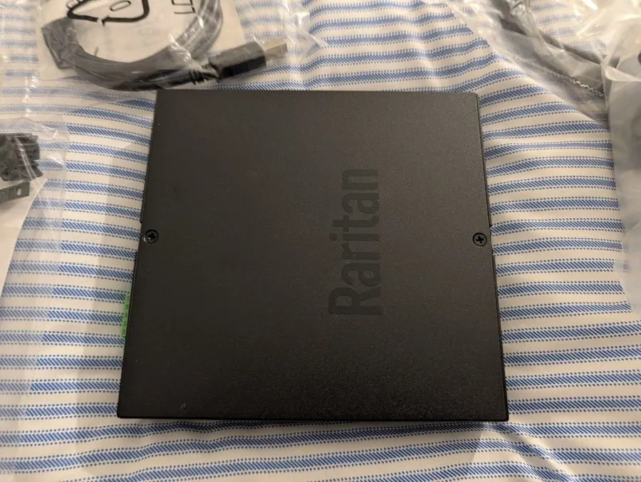 KVM-переключатель Raritan Dominion KX IV-101 KVM-over-IP-Switch (DKX4-101)