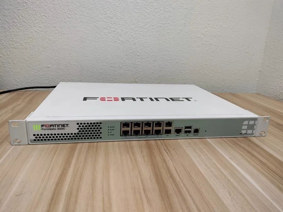 Межсетевой экран Fortinet FortiGate 300C FG-300C Network Security / Firewall