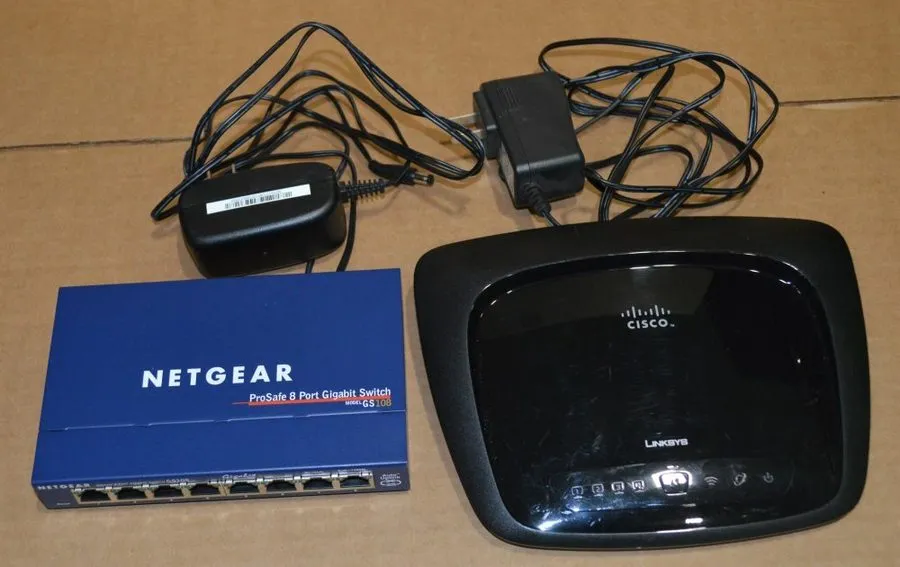 Маршрутизатор NETGEAR GS108 ProSafe & Cisco Linksys WRT110
