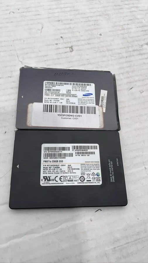 SSD-накопитель Samsung PM851 PM871a MZ-7TE2560 MZ-7LN256A 256GB 2.5" SATA III SS
