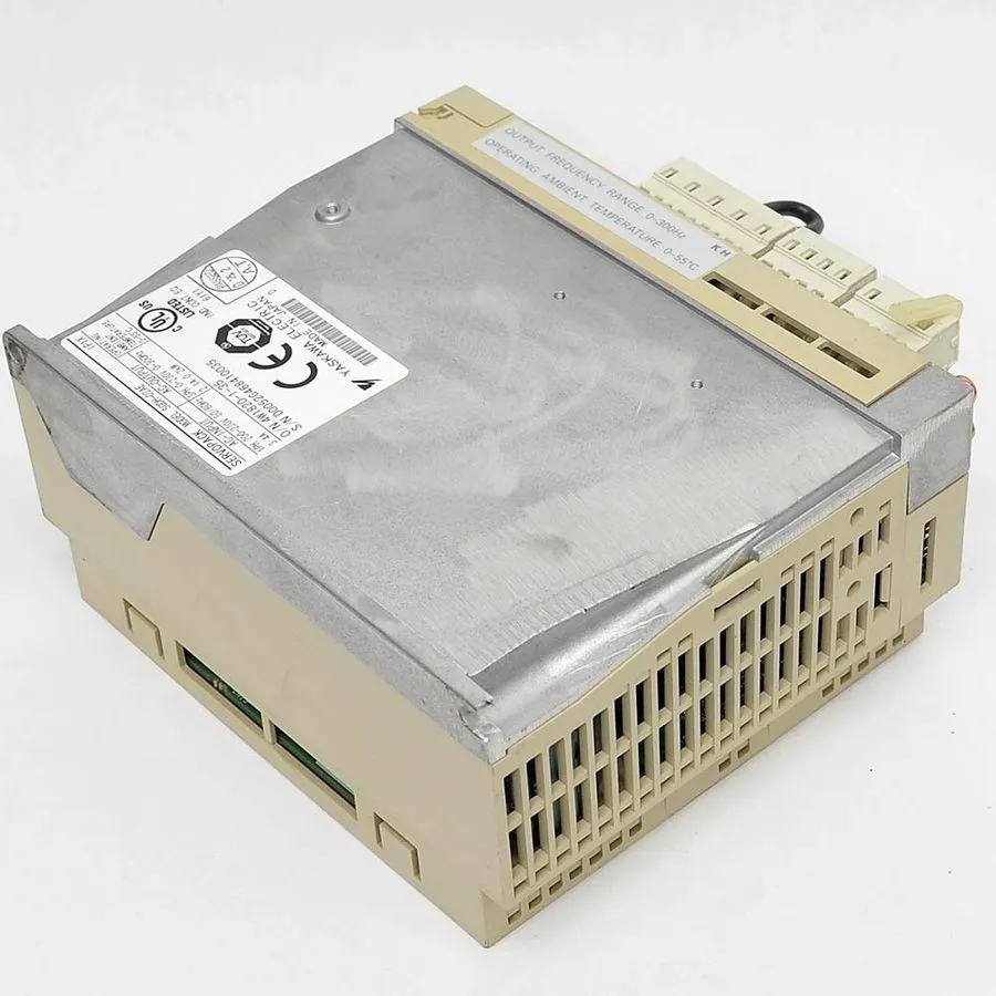 Сервопривод Yaskawa KCC-REM-Yec-SGDH02AE1-004 200V Servopack SGDH-02AE