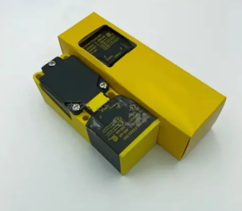 Датчик приближения TURCK BI15-CP40-FZ3X2/S97 Rectangular Embedabble Inductive Pr