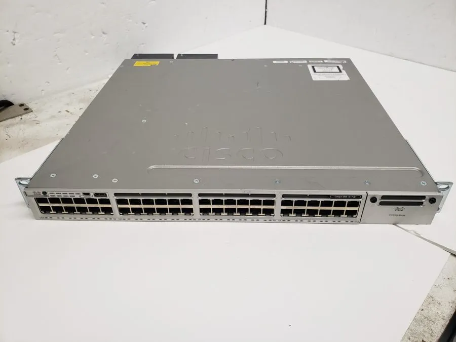 Коммутатор Cisco WS-C3850-48P L V06 48-Port GigE PoE Switch with C3850-NMN-2-10G