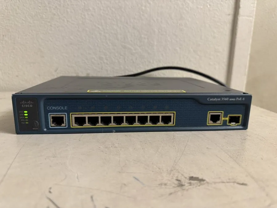 Коммутатор Cisco WS-C3560-8PC-S 8 Ethernet 10/100 ports, 1 dual-purpose 10/100/1