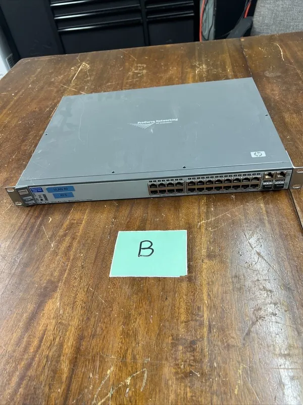 Коммутатор HP ProCurve (J8164A) 24 Port 10/100 PoE Ethernet Switch