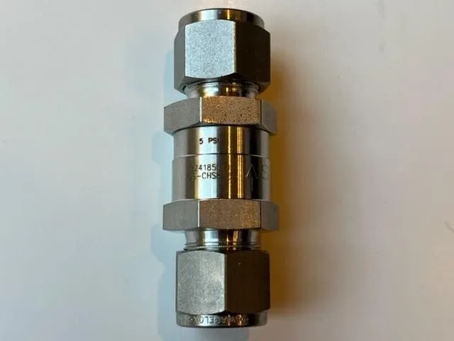 Клапан Swagelok SS-CHS8-5 Stainless Steel Poppet 6000 psig Check Valve