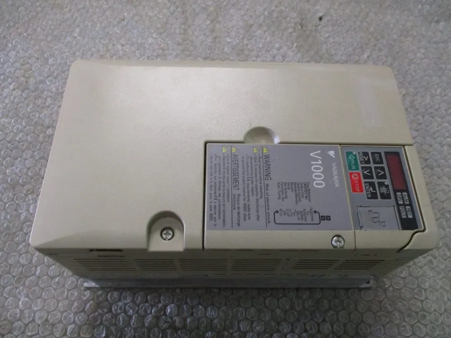 Частотный преобразователь Yaskawa CIMR-VU4A0023FAA V1000 AC Drive 24A 380/480VAC
