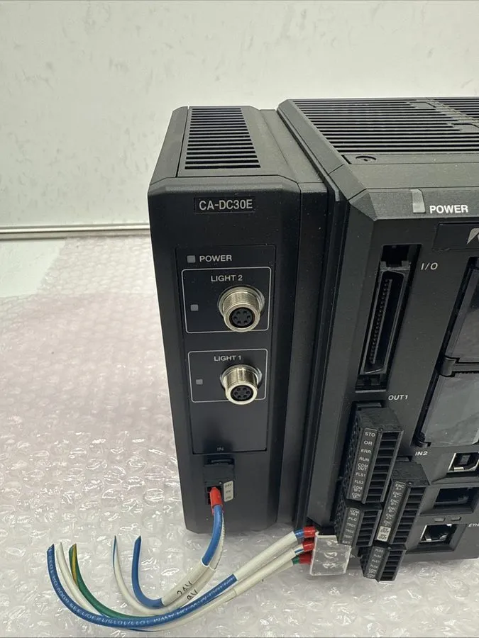 Камера машинного зрения Keyence XG-8702LP Multi-Camera Vision System Controller 