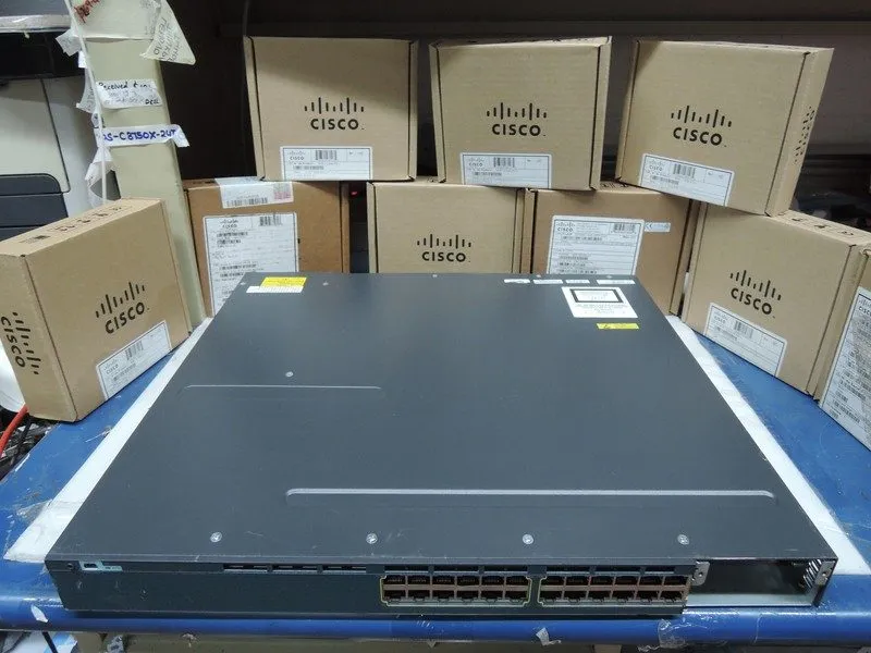 Коммутатор Cisco WS-C3560X-24U-S Standalone 24 10/100/1000 IP Base Switch — фото лота 1
