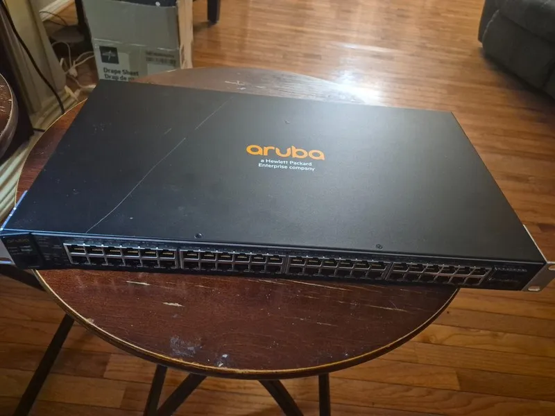 Коммутатор Aruba 2530-48 J9781A 48-Port Gigabit Ethernet Unmanaged Switch — фото лота 1