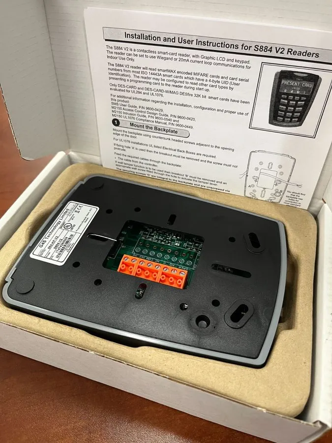 Дисплей AMAG Symmetry S884-KP-V2 Javelin Display Mifare Card & Keypad er