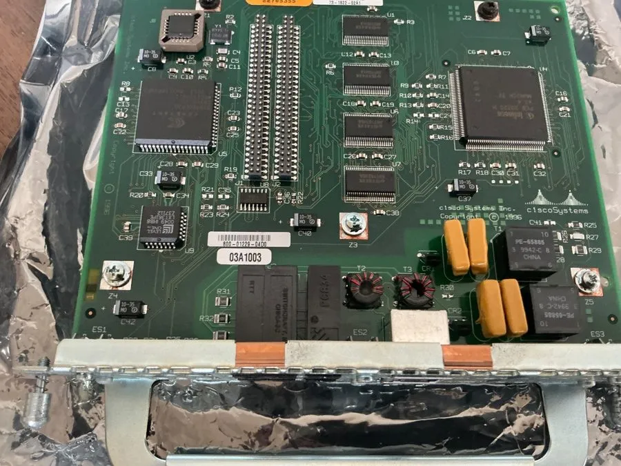 Маршрутизатор Cisco 2CT1-CSU Dual T1 WAN Interface Module Card P/N 73-1822-02A1 — фото лота 1