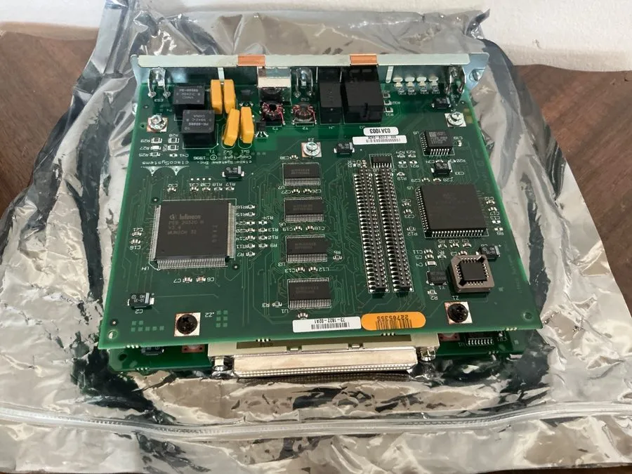 Маршрутизатор Cisco 2CT1-CSU Dual T1 WAN Interface Module Card P/N 73-1822-02A1 — фото лота 2