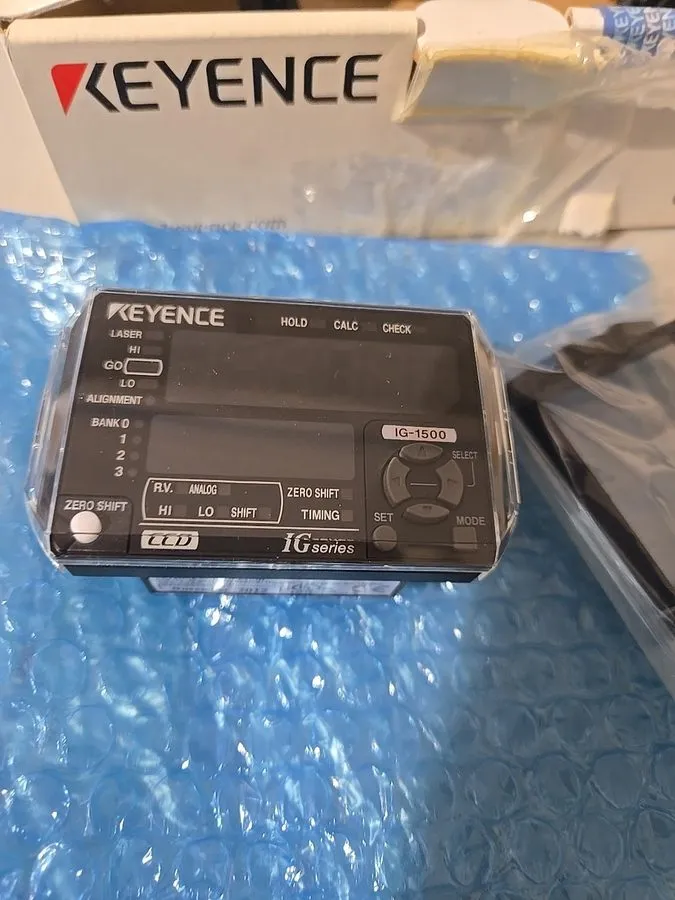 Микрометр KEYENCE IG-1500 Laser micrometer sensor — фото лота 2