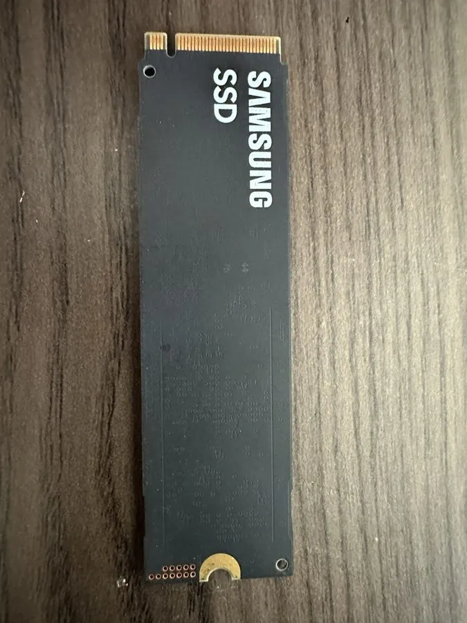 SSD-накопитель Lenovo / Samsung PM9A1 1TB M.2 SSD // SSS0L25197 / 5SS0W79493 // 