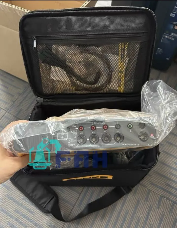 Анализатор Fluke 1775 Three-Phase Power Quality Analyzer