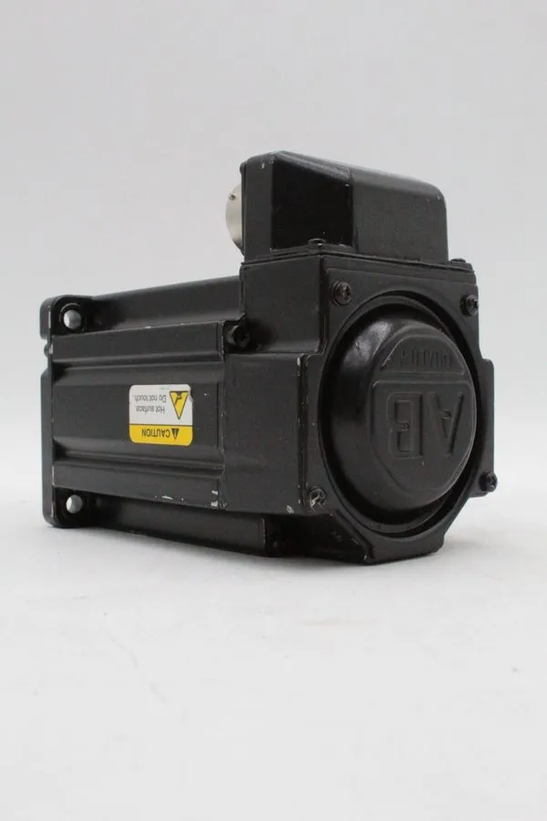 Серводвигатель Allen-Bradley MPL-A320P-MJ22AA Low Inertia Kinetix Servo Motor