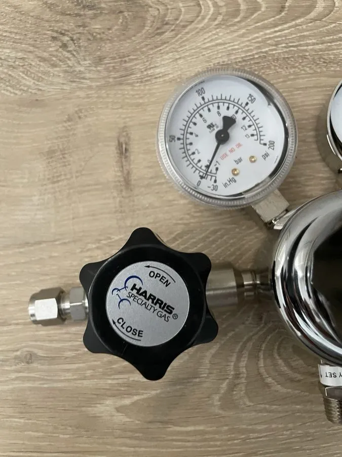 Трубопроводная арматура Harris KH1045 High Purity Gas Regulator, Single Stage. P