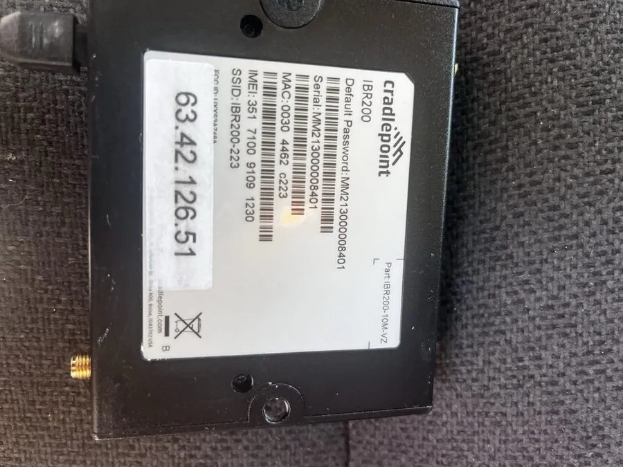 Маршрутизатор CradlePoint IBR200-10M-VZ 4G LTE Router w/ Power AC Verizon — фото лота 2