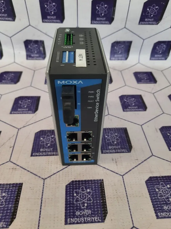 IIoT-устройство Moxa EDS-308-M-SC Ethernet Switch EDS308