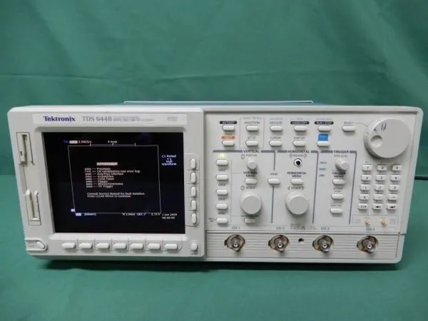 Осциллограф Tektronix TDS644B Oscilloscope