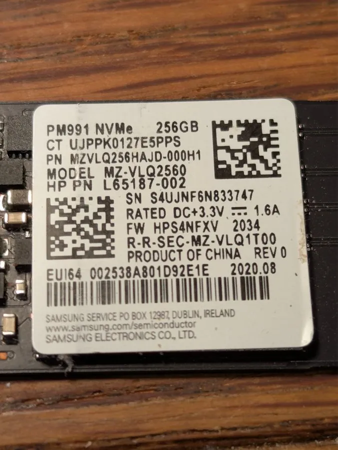 SSD-накопитель Samsung PM991 256GB M.2 NVMe Gen3x4 2280 SSD (MZVLQ256HAJD) 100% 